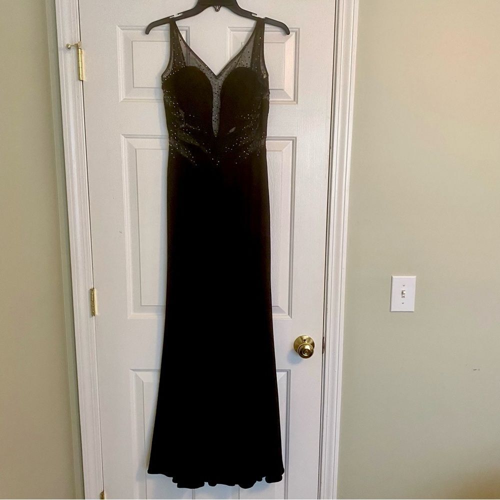 Sherri Hill Black Crystal Backless Dress Formal Sleeveless Gown Lined Size 4